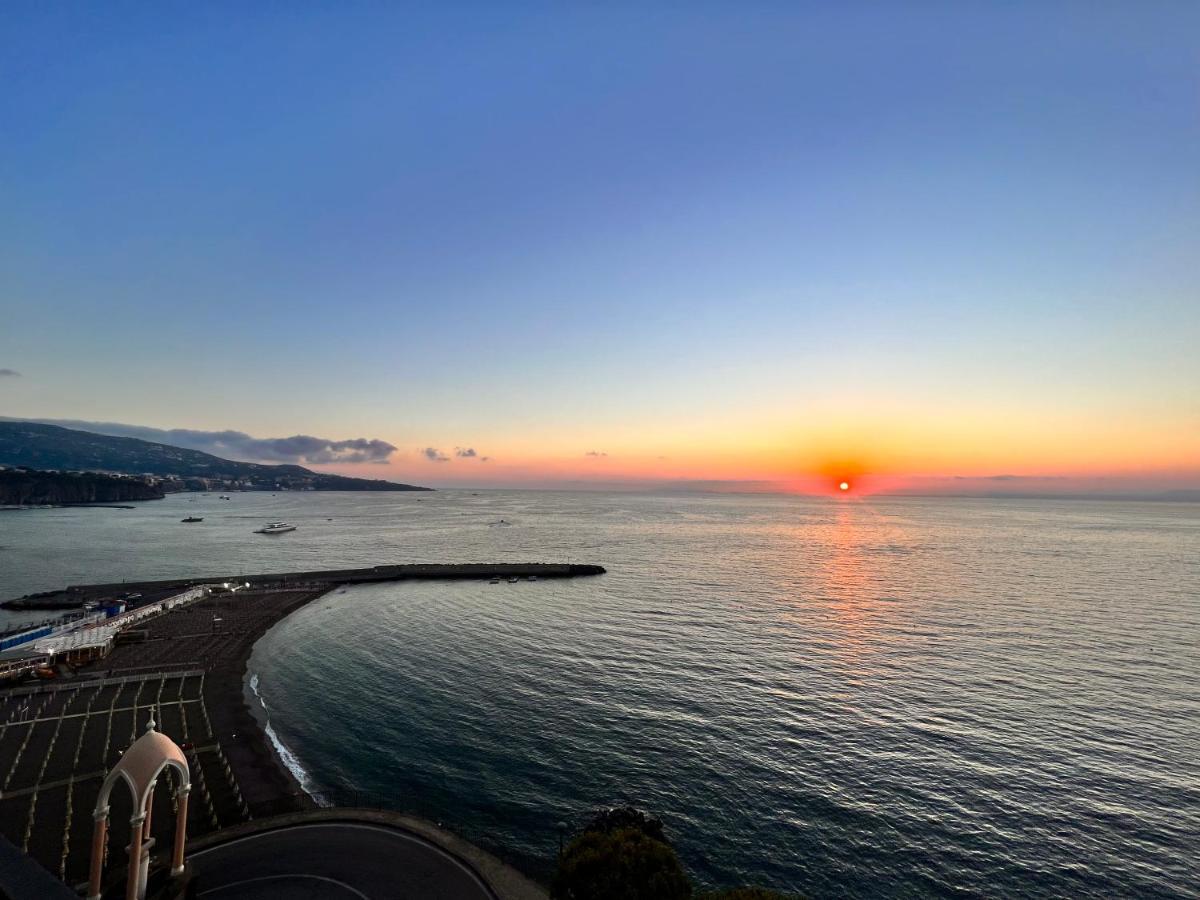 מטה Sorrento Sunset Home מראה חיצוני תמונה