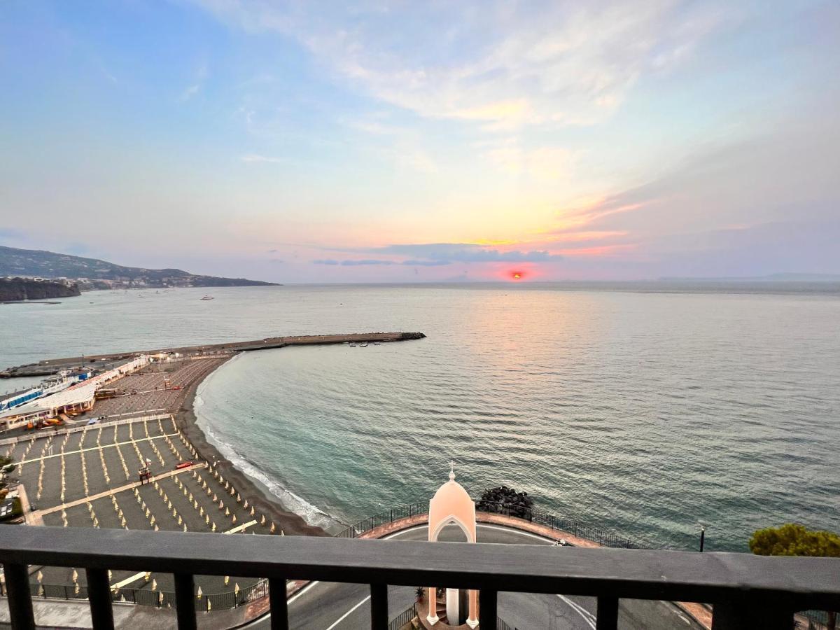 מטה Sorrento Sunset Home מראה חיצוני תמונה